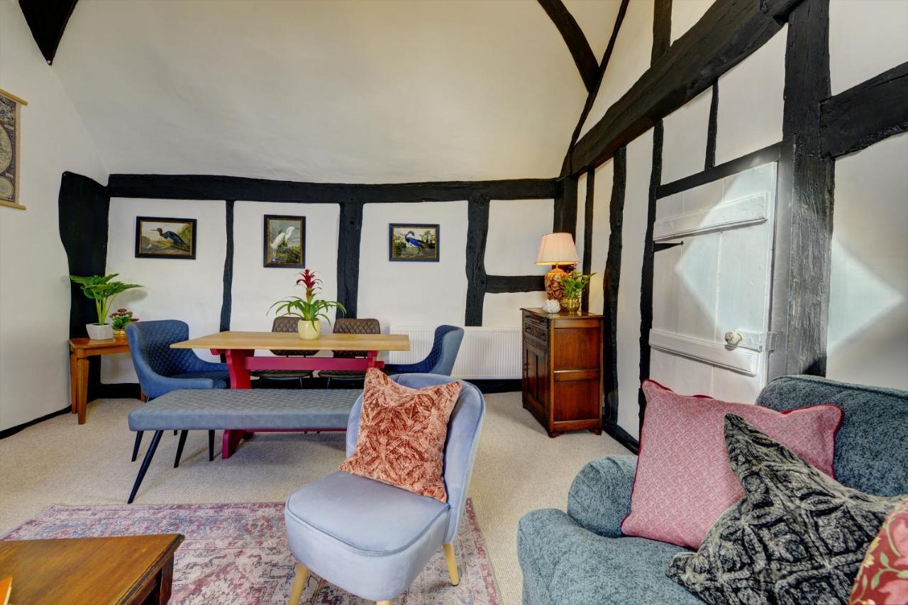 Loft Cottage By Spa Town Property - 2 Bed Tudor Retreat Near To Stratford-Upon-Avon, Warwick & Solihull Eksteriør billede