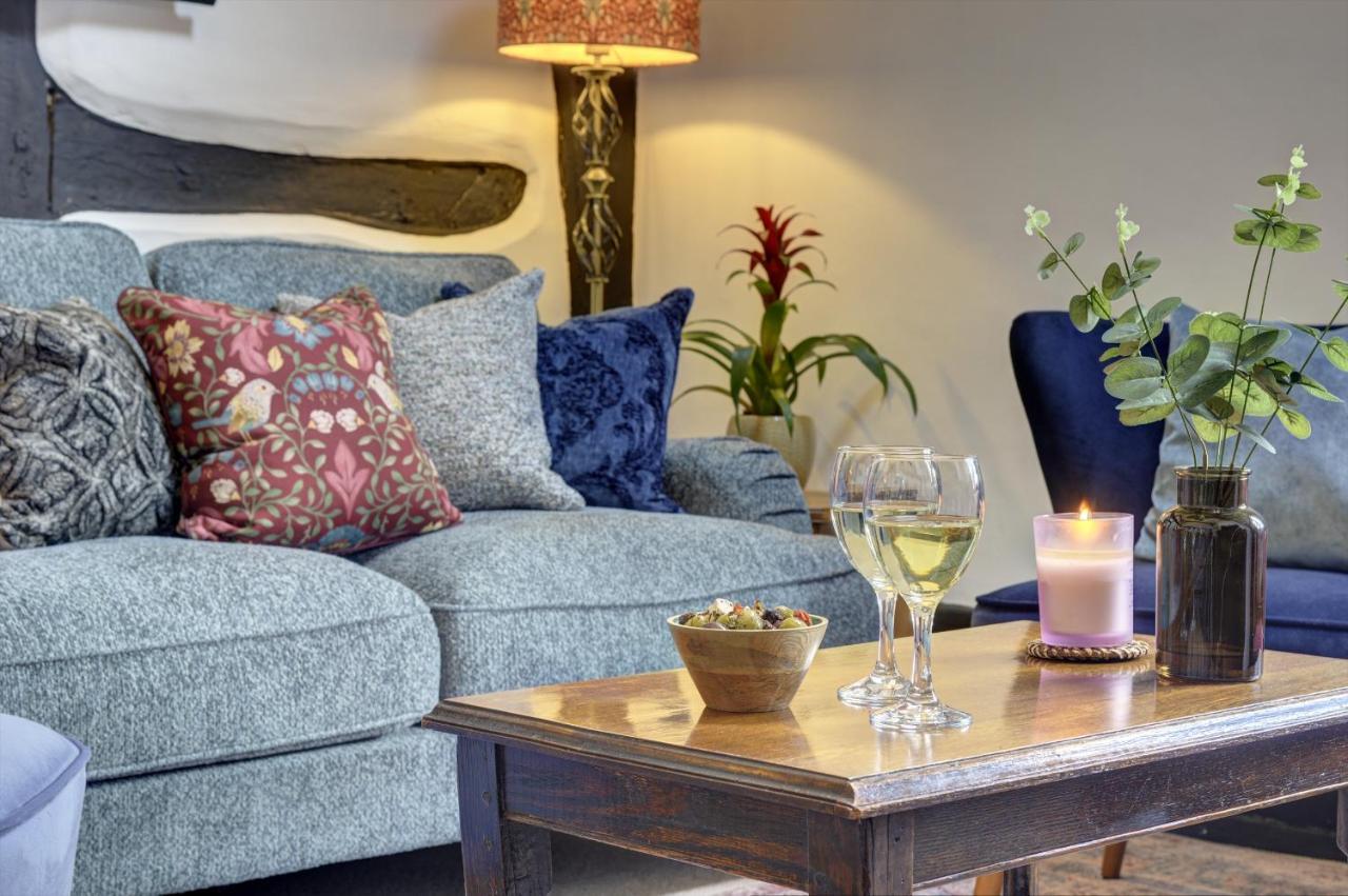 Loft Cottage By Spa Town Property - 2 Bed Tudor Retreat Near To Stratford-Upon-Avon, Warwick & Solihull Eksteriør billede
